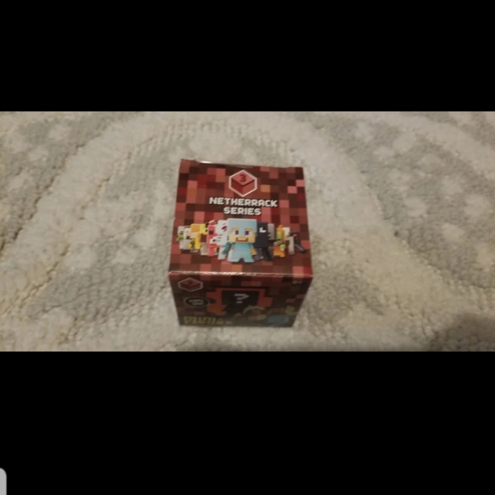 Minecraft Netherrack Blind Box mini figure collect